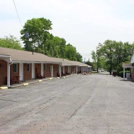 Penn Amish Motel Denver Exteriér fotografie