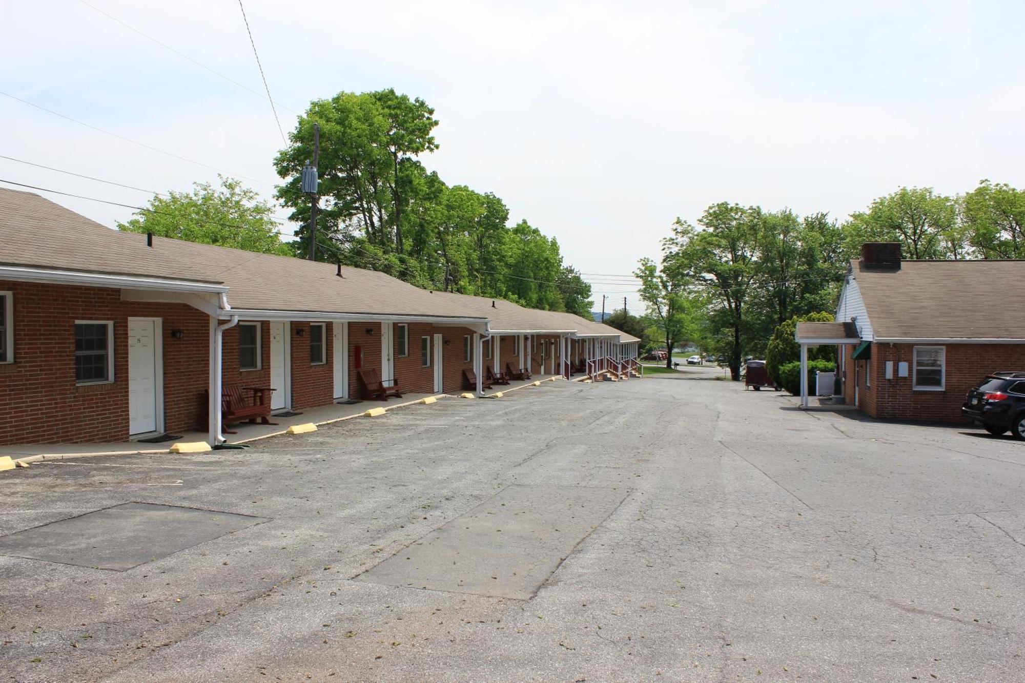 Penn Amish Motel Denver Exteriér fotografie